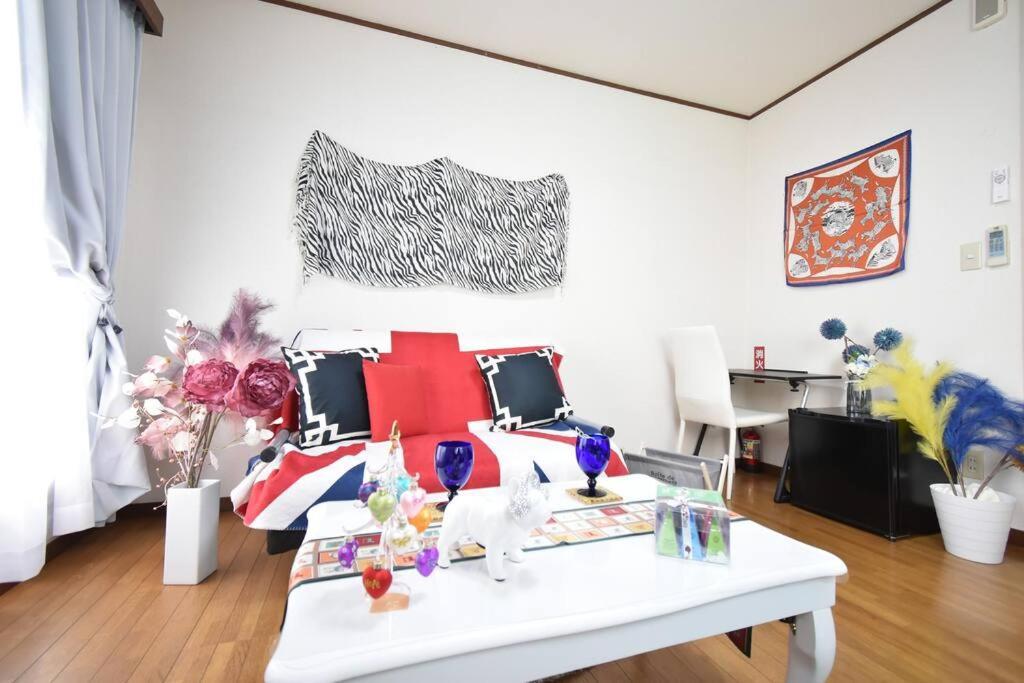 Appartement アンドステイ中野5丁目203 *